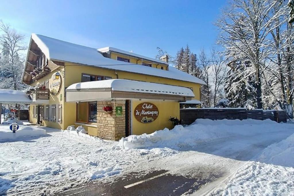 Le Petit Loup, Appartement Neuf Avec Jardin Gerbépal Exterior photo